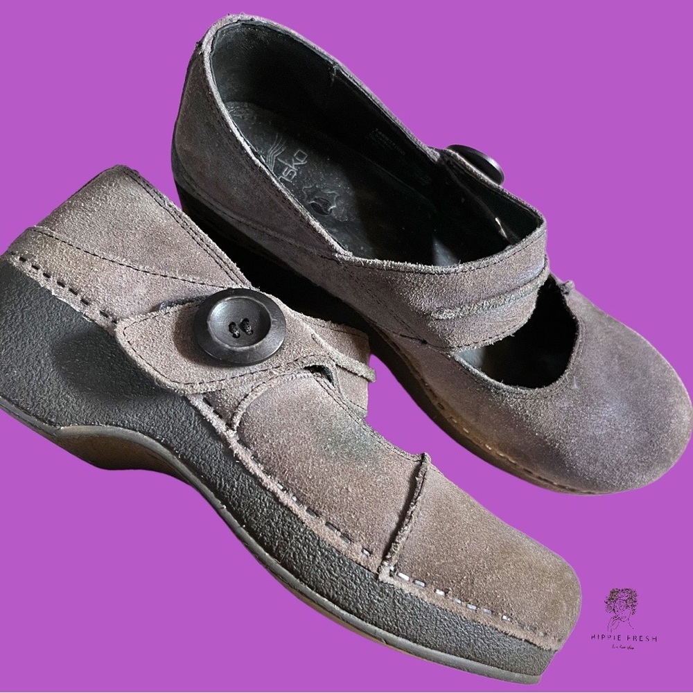 Gray Suede Dansko Mary Janes Size 38/7.5-8 US